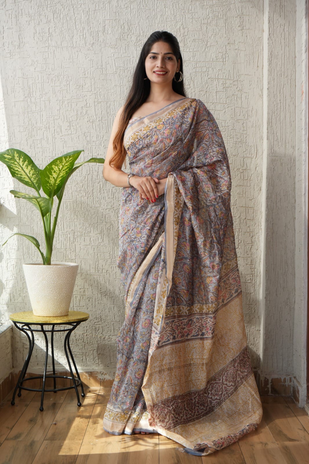 Grey Maheshwari Silk Handblock Printed Saree with Floral Jaal – Wholesale Silk Saree